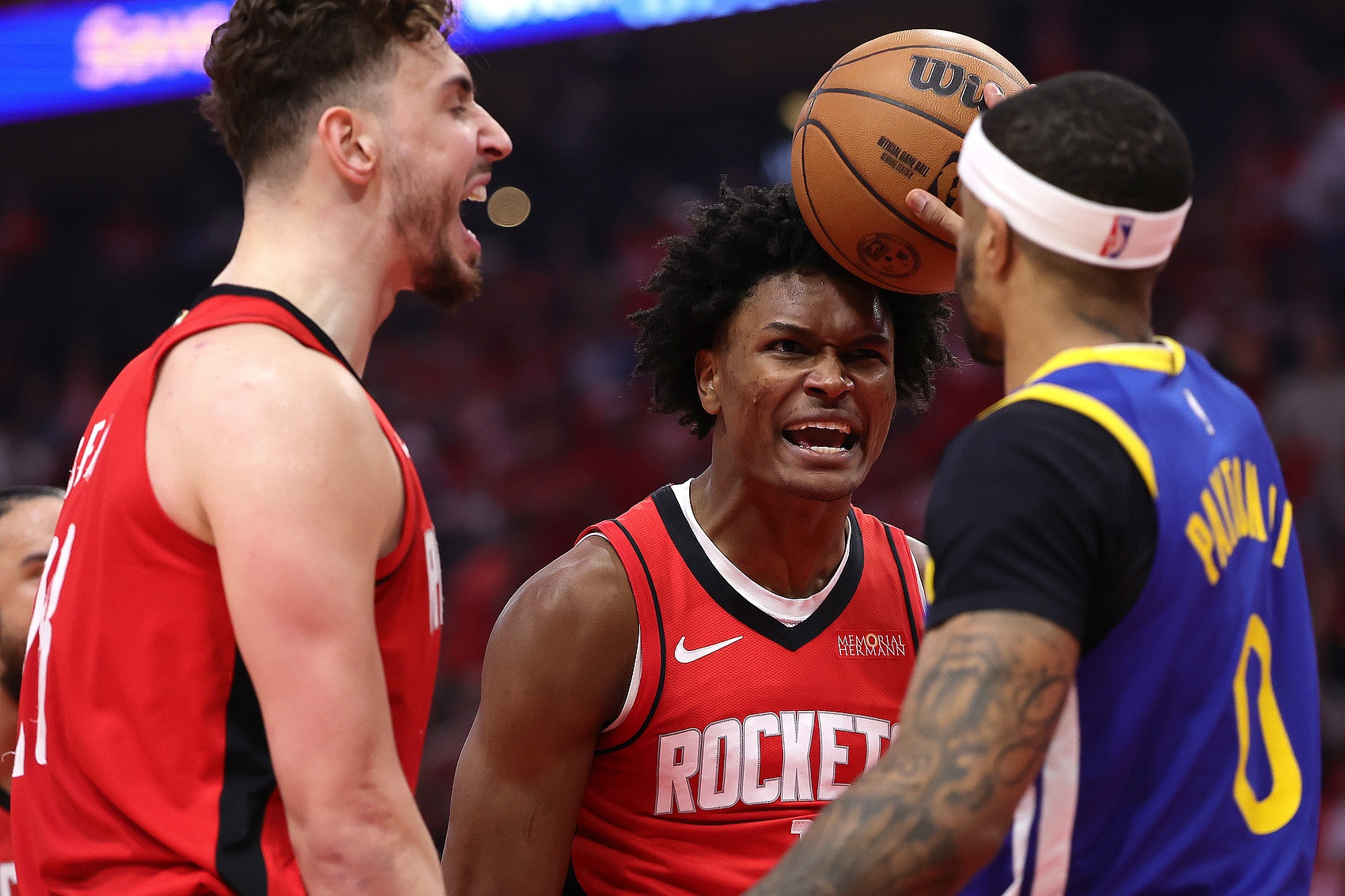 LOL赛事-迈阿密热火围绕NBA总决赛状态回暖奥兰多魔术围绕社区盾完成体检，亚特兰大赛前防线松动看傻球迷的简单介绍